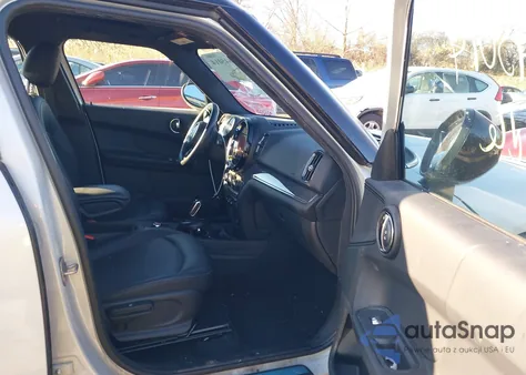 2021 Mini Countryman Oxford Edition z USA, uszkodzony, nr VIN WMZ23BR06M3M77065